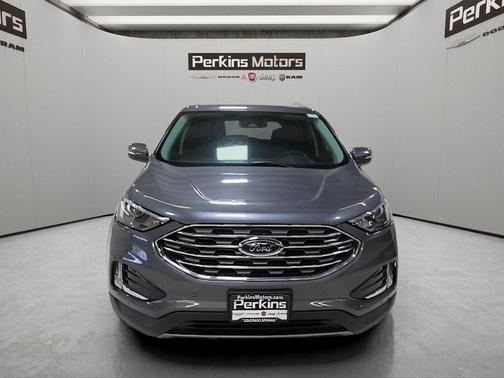 Gray Metallic 2024 Ford Edge Titanium
