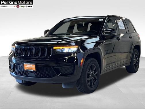 2024 Jeep Grand Cherokee Laredo