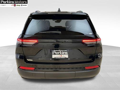 2024 Jeep Grand Cherokee Laredo
