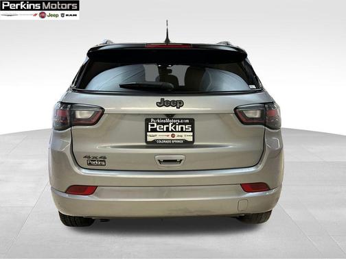 2023 Jeep Compass Altitude