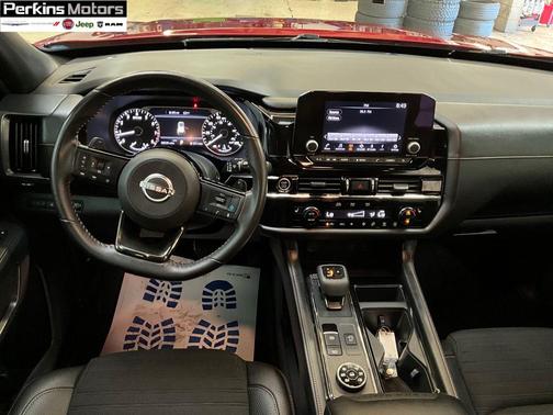 2023 Nissan Pathfinder Rock Creek