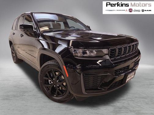 2026 Jeep Grand Cherokee Laredo