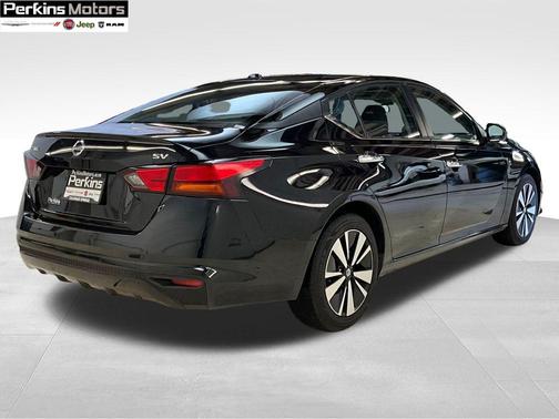 2021 Nissan Altima 2.5 SV