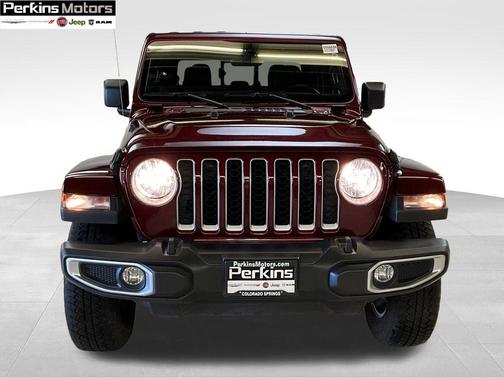 2021 Jeep Gladiator Overland