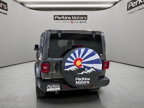 Granite Crystal Clearcoat Metallic 2025 Jeep Wrangler 4xe Sahara