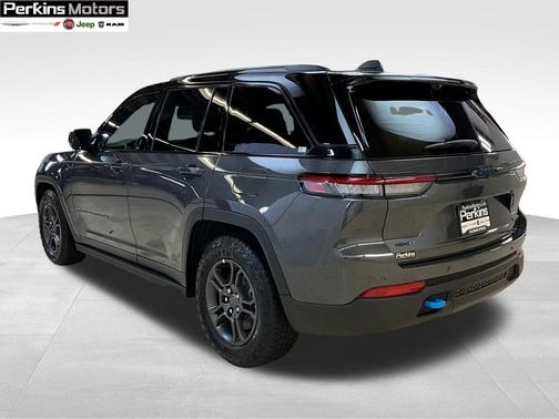 2025 Jeep Grand Cherokee 4xe Trailhawk