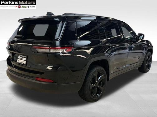 2022 Jeep Grand Cherokee L Laredo