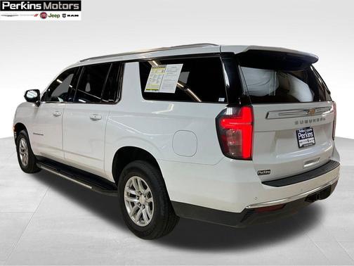 2023 Chevrolet Suburban LT