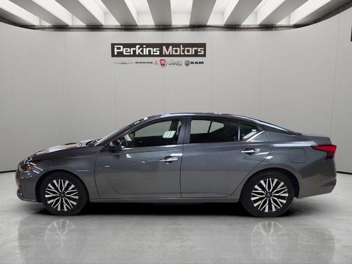 Gun Metallic 2025 Nissan Altima SV