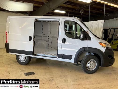 2026 RAM ProMaster 1500 Low Roof