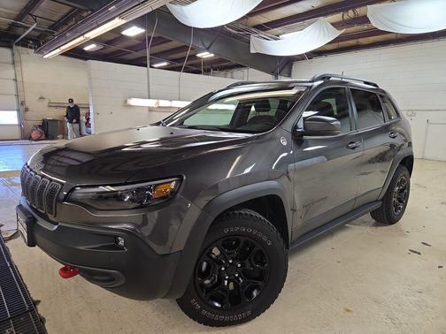 2019 Jeep Cherokee Trailhawk