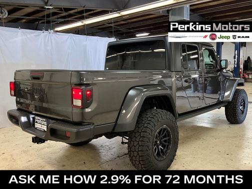 2024 Jeep Gladiator Sport