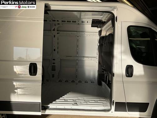 2025 RAM ProMaster 1500 Base