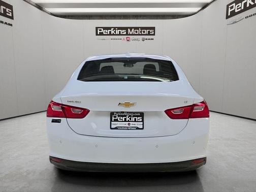 Summit White 2025 Chevrolet Malibu LT