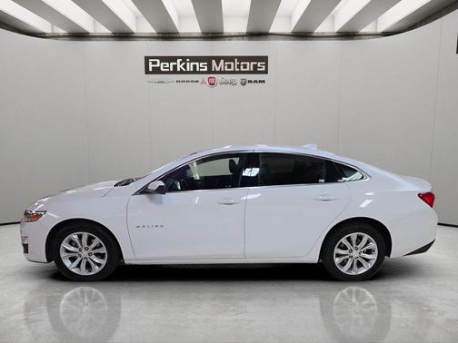 Summit White 2025 Chevrolet Malibu LT