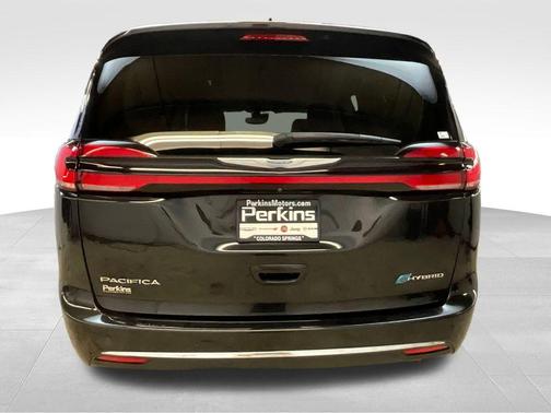 2021 Chrysler Pacifica Hybrid Touring L