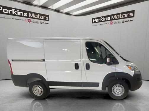 Bright White Clearcoat 2026 RAM ProMaster 1500 Low Roof