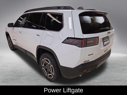 2026 Jeep Cherokee LAREDO/LIMITED