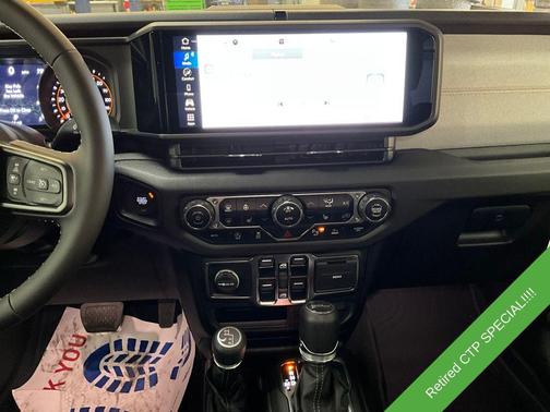 2025 Jeep Gladiator Sport