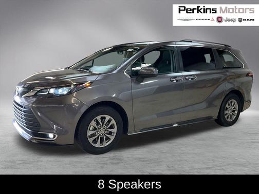 2024 Toyota Sienna XLE