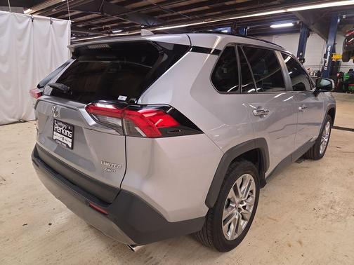 2021 Toyota RAV4 Limited
