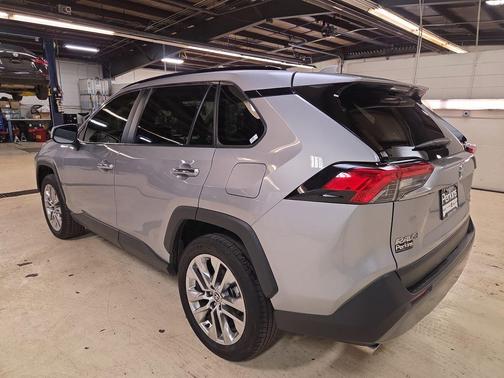 2021 Toyota RAV4 Limited