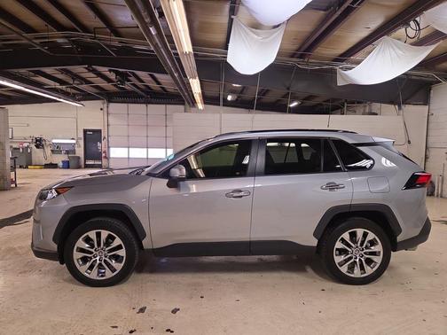 2021 Toyota RAV4 Limited