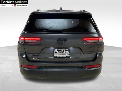 2023 Jeep Grand Cherokee L Laredo