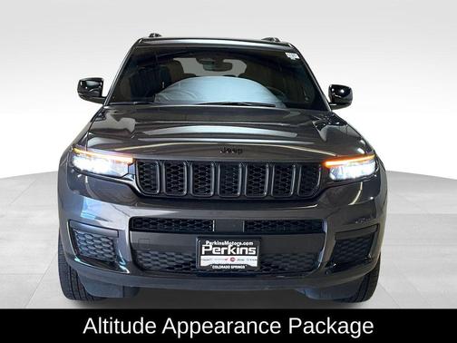 2023 Jeep Grand Cherokee L Laredo