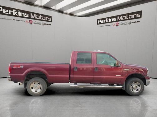 Dark Toreador Red Clearcoat 2006 Ford F-350 XLT