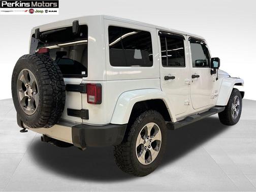 2017 Jeep Wrangler Unlimited Sahara
