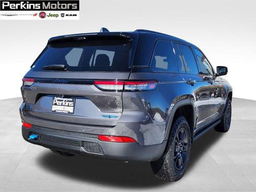 2025 Jeep Grand Cherokee 4xe Trailhawk