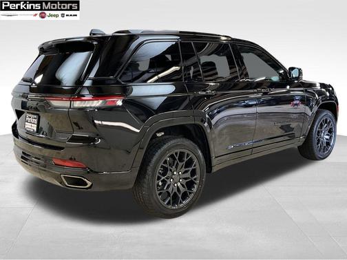 2025 Jeep Grand Cherokee Summit