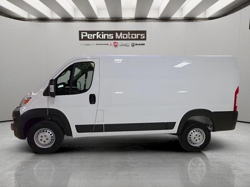 Bright White Clearcoat 2026 RAM ProMaster 1500 Low Roof