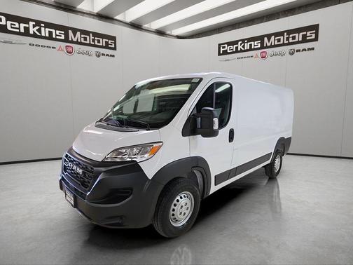 Bright White Clearcoat 2026 RAM ProMaster 1500 Low Roof