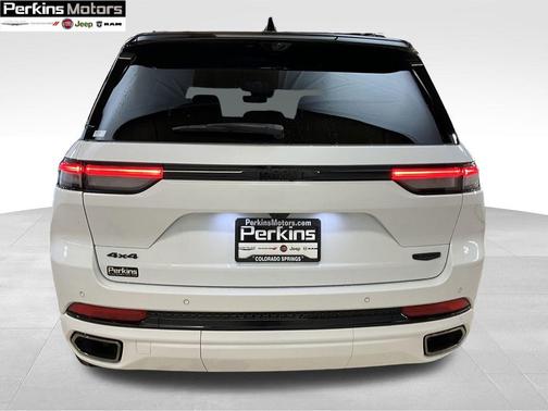 2025 Jeep Grand Cherokee Summit