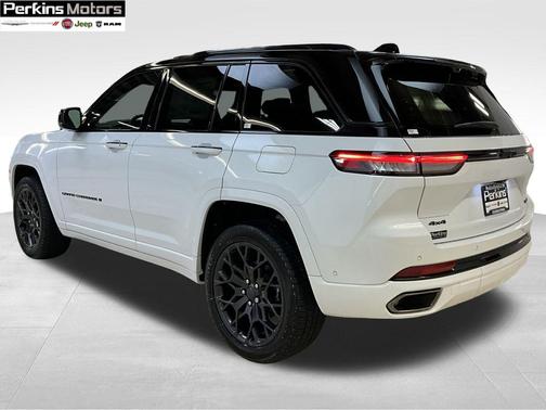 2025 Jeep Grand Cherokee Summit