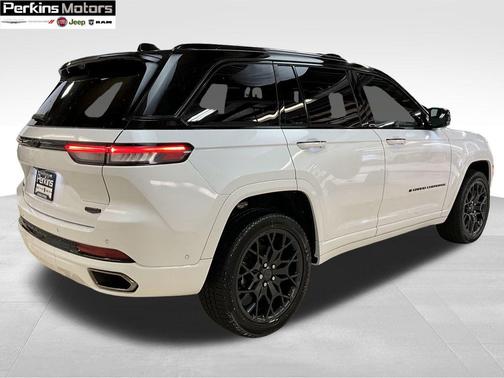 2025 Jeep Grand Cherokee Summit