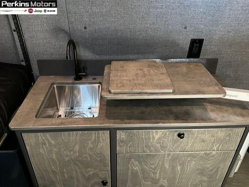 2025 RAM ProMaster 1500 Base