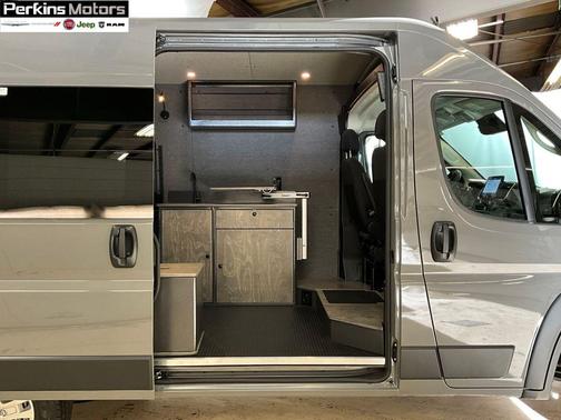 2025 RAM ProMaster 1500 Base