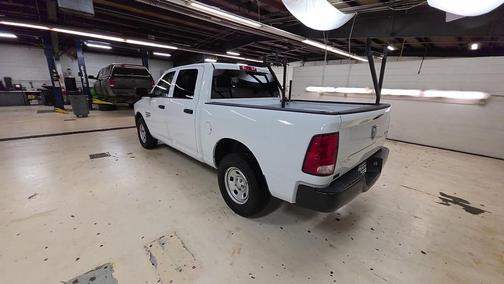 Bright White Clearcoat 2022 RAM 1500 Classic Tradesman