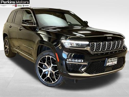 2022 Jeep Grand Cherokee Summit