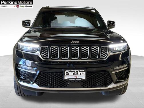 2022 Jeep Grand Cherokee Summit
