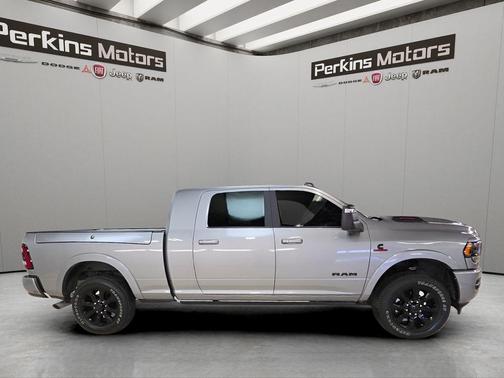 Billet Silver Metallic Clearcoat 2024 RAM 2500 Limited