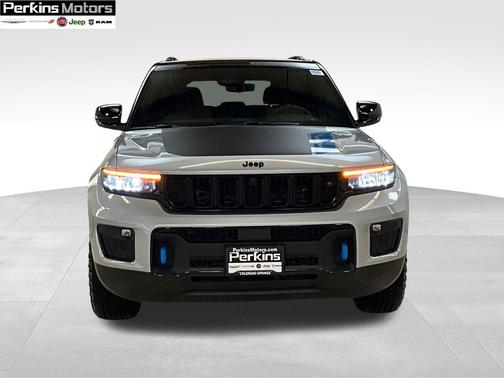 2025 Jeep Grand Cherokee 4xe Trailhawk