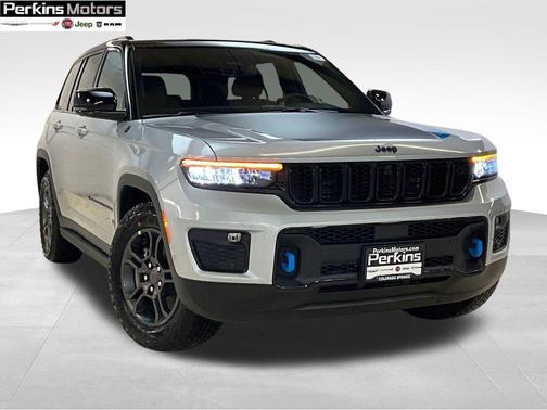 2025 Jeep Grand Cherokee 4xe Trailhawk