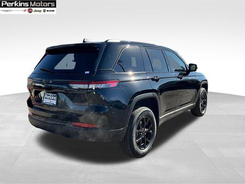 2024 Jeep Grand Cherokee Laredo