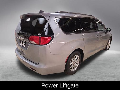 2021 Chrysler Voyager LXI