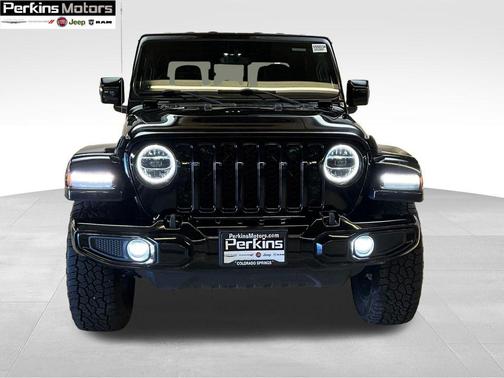 2022 Jeep Gladiator Overland