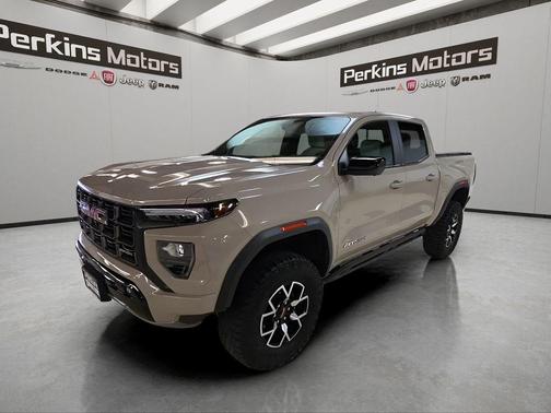 Desert Sand Metallic 2024 GMC Canyon AT4X